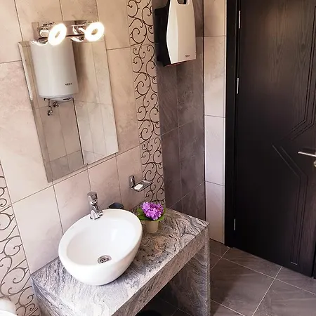 Guest アセノヴグラト